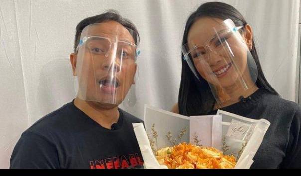 Vicky Prasetyo dan Kalina Ocktaranny 