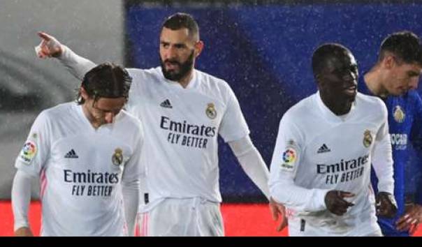 Karim Benzema, Pemain Tertua yang Cetak Hattrick di Liga Champions