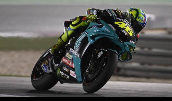 Ternyata Ini Alasan Valentino Rossi Gunakan Nomor 46 yang Ikonik di ...