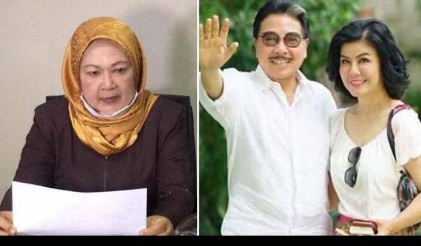 Rosmawati Ginting mengaku mantan istri pertama Hotma Sitompul dan meminta pertanggungjawaban
