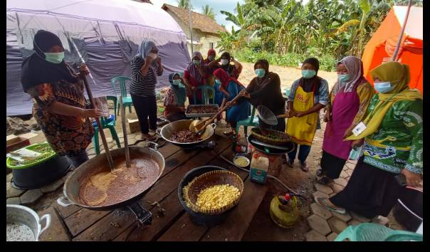cerita-menyentuh-warga-urunan-sayur-dan-ikan-untuk-makanan-peserta-muktamar-nu