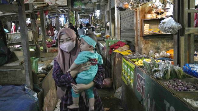 インドネシアの100人のうち4人のうち4人がポジティブなCovid-19、宮殿：それが痛い場合に再びマスケラン