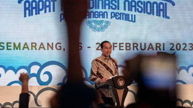 Jokowi Ingatkan PAN Jangan Salah Pilih Koalisi, Pengamat Ungkap Maknanya