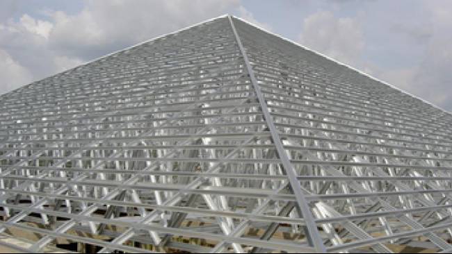 Pentingnya Penghitungan Struktur Bangunan Baja Ringan Menggunakan Software