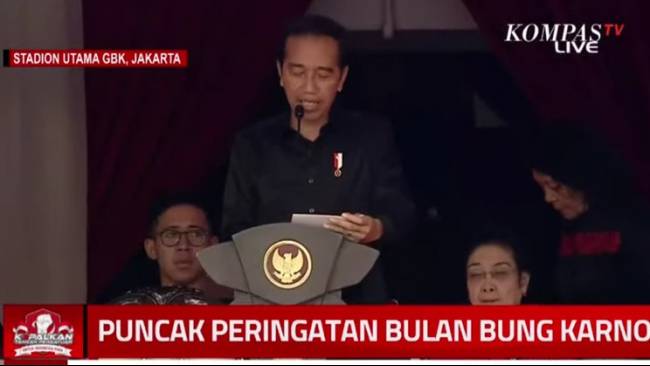 Puncak Peringatan Bulan Bung Karno, Jokowi Sebut Nama Ganjar Bacapres PDIP Dua Kali