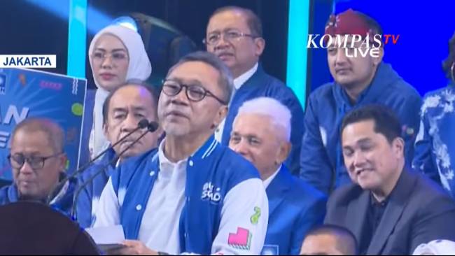 Pelukan Koalisi Indonesia Maju Pengusung Prabowo dan Nama Jokowi dalam HUT ke-25 PAN