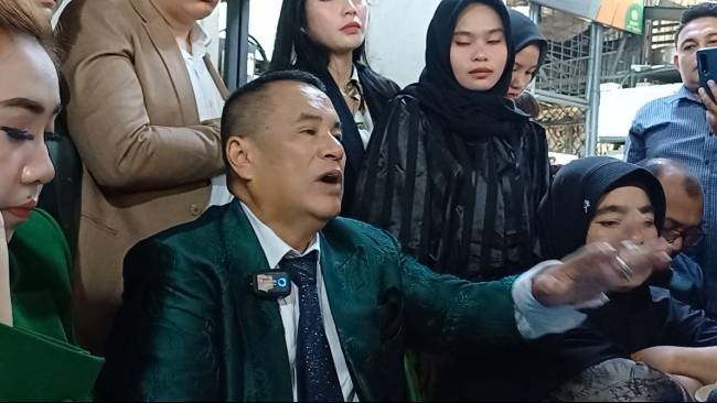 Hotman Paris sebut Gugatan Tim AMIN Hanya Perlu Dijawab 1 Paragraf: Hanya Ngoceh Sana Sini, Cengeng!