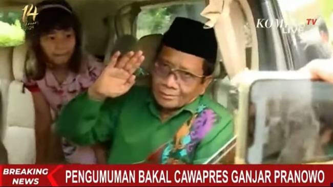 Mahfud MD Hadiri Pengumuman Cawapres Ganjar, Kenakan Baju Hijau