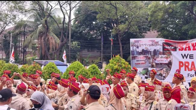 Begini Suasana Depan KPU RI Jelang Pendaftaran Prabowo-Gibran