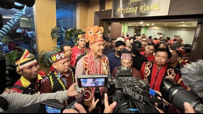 Usai Dengar Aspirasi Warga Dayak di Pontianak, Ganjar Bahas tentang Pemekaran