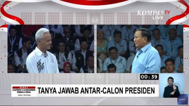 Jawab Pertanyaan Ganjar tentang Orang Hilang, Prabowo: Kalau Polling Saya Naik, Tanya Lagi Soal Itu