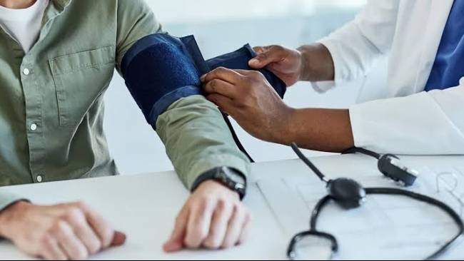 KPU Tetapkan KPPS Berusia 17-55 Tahun, Berikut Syarat Kesehatan Anggota KPPS