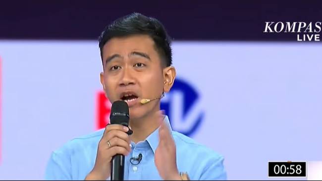 Bawaslu Sebut Gibran Berpotensi Langgar Pergub DKI soal Bagi-bagi Susu di CFD