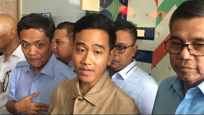 Gibran Berkampanye di Bandung Hari Ini, Bakal Menikmati Bacang Panas Braga Didampingi Ridwan Kamil