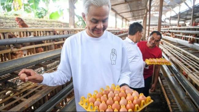 Mengaku Sakit Perut Lewati Jalan Rusak di Lampung, Ganjar Sebut Pemimpin Harus Hemat