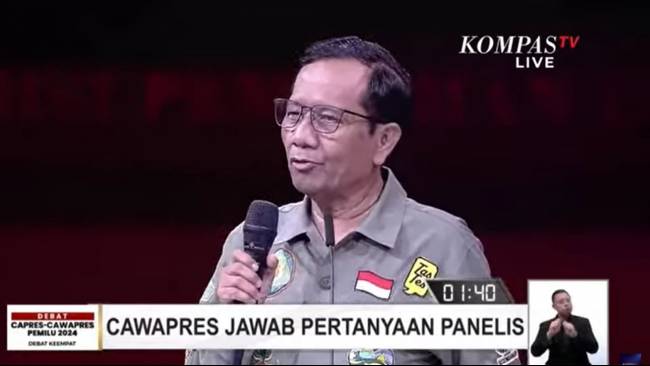 Tutup Debat, Mahfud Nyanyi Lagu Ebiet G Ade, Singgung Kerusakan Lingkungan hingga Janjikan Hal ini