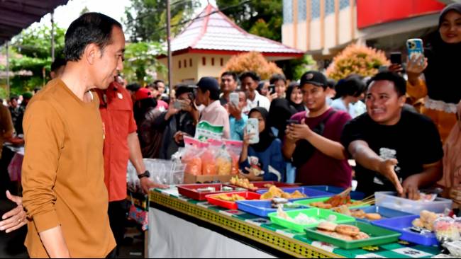 Djarot PDIP: Indikasi Abuse of Power Pilgub Sumut Sudah Keliatan, Hitung Berapa Kali Jokowi ke Sumut