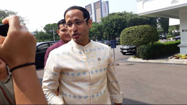 Kejagung Buka Peluang Periksa Nadiem Terkait Dugaan Korupsi Pengadaan Laptop Kemendikbudristek - Komlas TV | OPSIIN-1