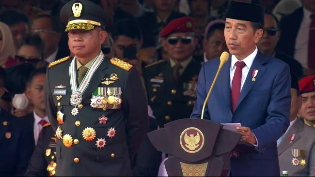 Jokowi Minta TNI Jaga Stabilitas Saat Pilkada Serentak, Dukung Penuh Transisi Pemerintahan