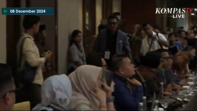 Detik-Detik Saksi Ridwan Kamil-Suswono Walk Out saat Penetapan Hasil Pilkada Jakarta 2024