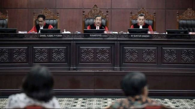 Diwarnai Praktik Politik Uang, MK Diskualifikasi 2 Pasangan Pilbup Barito Utara dan Perintahkan PSU