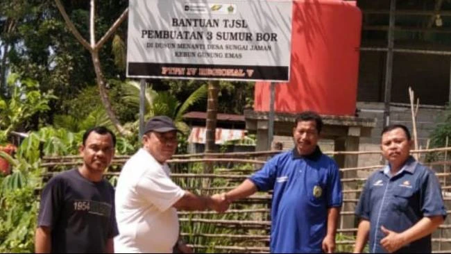 Holding Perkebunan Nusantara Tanggapi Krisis Air Bersih, PalmCo Regional 5 Beri Bantuan Sumur Bor