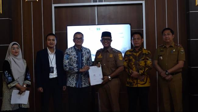 PT Sarana Multi Infrastruktur dan Pemkab Lampung Tengah Perkuat Sinergi Pembangunan Jalan Daerah