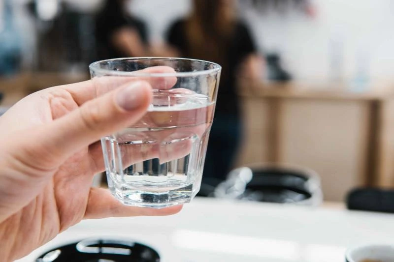 Cegah Dehidrasi saat Cuaca Panas, Ini Jumlah Air Minum yang Disarankan per Hari