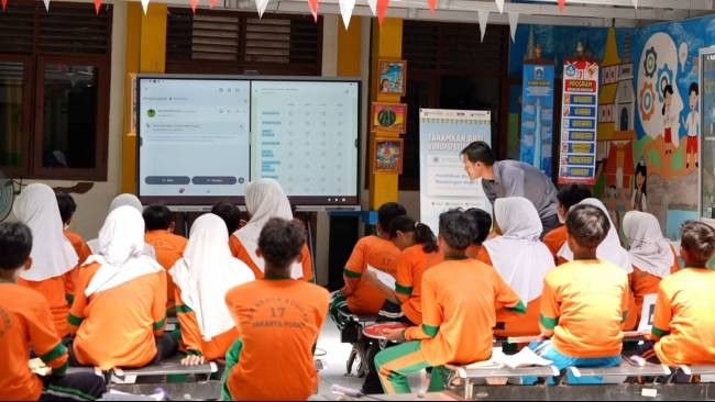 Digitalisasi Pembelajaran: Wujud Nyata Pemerataan Pendidikan Berkualitas di Indonesia