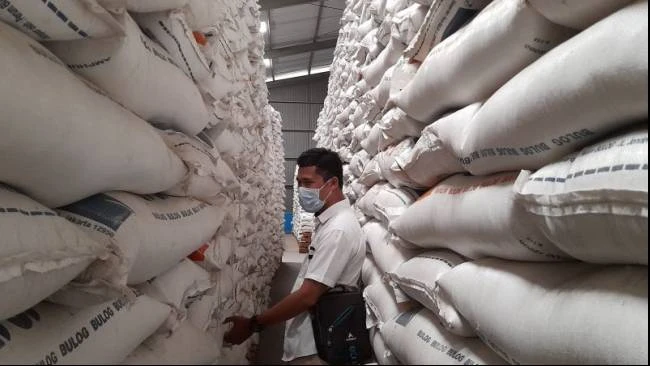 Bapanas Siapkan 997 Ribu Ton Beras Bantuan Pangan untuk 33,24 Juta KPM pada Agustus