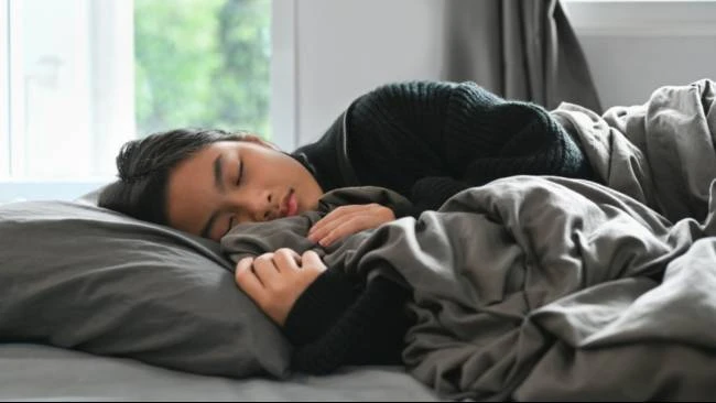Psikolog: Tidur di Akhir Pekan Bisa Lindungi Kesehatan Mental di Usia 16-24 Tahun