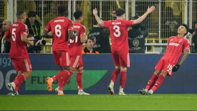 Braga dan Freiburg Bersiap di Semifinal Liga Europa, Nottingham Forest Hadapi Aston Villa — image 1