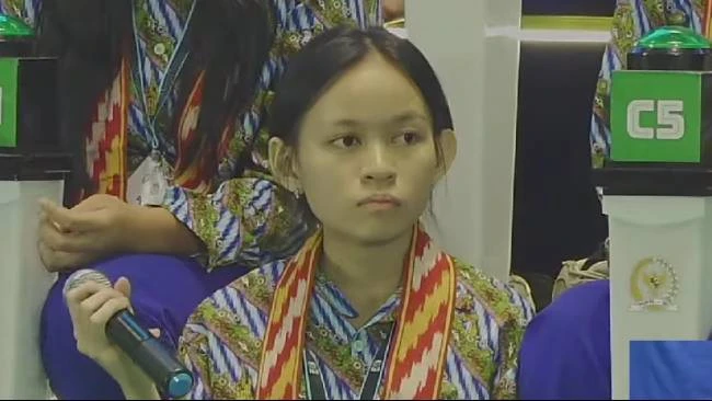 Ketua Komisi II DPR Tawarkan Beasiswa untuk Josepha, Siswi SMAN 1 Pontianak yang Ikuti LCC MPR