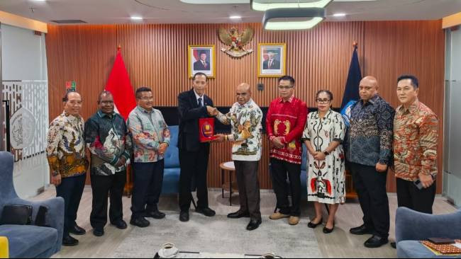 Tingkatkan Kualitas SDM, Pemkab Puncak Usulkan Program Beasiswa ke Kemendiktisaintek