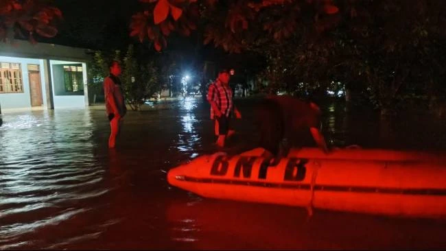 Banjir Langkat: BNPB Sebut 1.110 Keluarga Terdampak, Ketinggian Air hingga 120 Cm