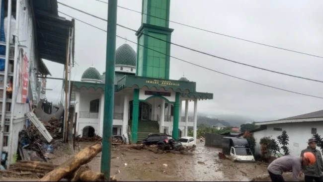 Banjir Bandang Terjang Solok, Puan Minta Mitigasi Bencana Diperkuat