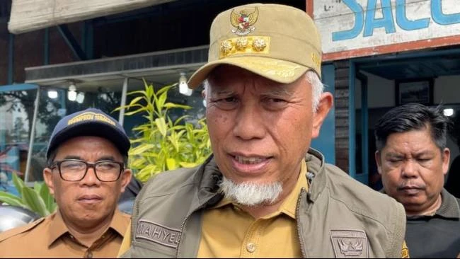 Banjir Solok Merusak 12 Kantor Dinas, Gubernur Sumbar Pastikan Pemerintah Pusat Siap Bantu