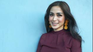 jessica-iskandar-kaget-dengar-ayu-ting-ting-bertunangan