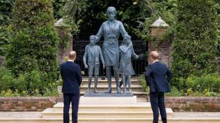 pangeran-william-dan-harry-resmikan-patung-putri-diana