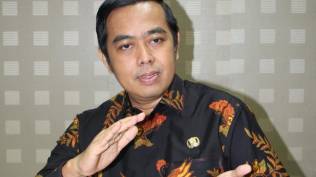 jejak-tholabie-kharlie-yang-dinobatkan-jadi-profesor-hukum-islam-lantang-bicara-soal-toa-masjid