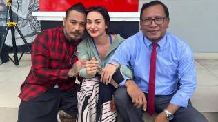 jerinx-bebas-dari-penjara-hari-ini-nora-alexandra-ungkap-rencana-selanjutnya
