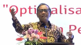 mahfud-md-sebut-demokrasi-indonesia-tak-sehat-karena-banyak-kepala-daerah-terpilih-berkat-cukong