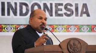 tokoh-papua-kecam-lukas-enembe-yang-gemar-berjudi-di-kasino