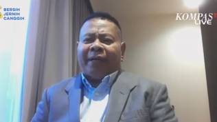 soal-foto-lukas-enembe-diduga-berjudi-pengacara-bermain-gim-hiburan-ketika-dirawat-di-singapura