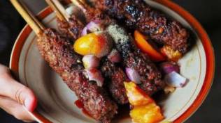 dokter-spesialis-ingatkan-dalam-sepekan-jangan-mengkonsumsi-sate-lebih-dari-3-kali-ini-risikonya