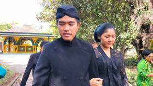 kaesang-sebut-bakal-undang-10-netizen-ke-pernikahannya-dengan-erina-tapi-harus-dateng