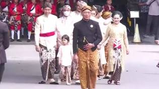 besok-400-becak-dan-35-andong-siap-angkut-tamu-resepsi-nikah-kaesang-dan-erina-di-solo
