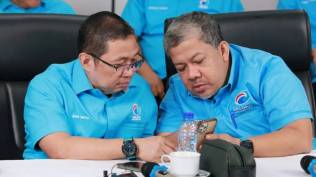 fahri-hamzah-kritik-komunikasi-kubu-1-dan-3-sebut-anies-dan-ganjar-tak-niat-jadi-presiden