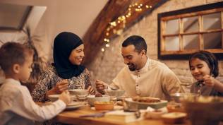 jadwal-buka-puasa-ramadan-wilayah-jabodetabek-5-april-2023