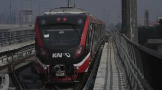 berlaku-mulai-hari-ini-ada-tarif-promo-lrt-jabodebek-jarak-terjauh-cuma-rp10-000
